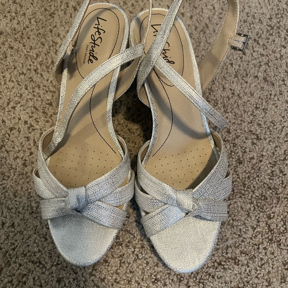 Life Stride Women's Silver Platform Heels Bride 
Wedding Formal Comfortable